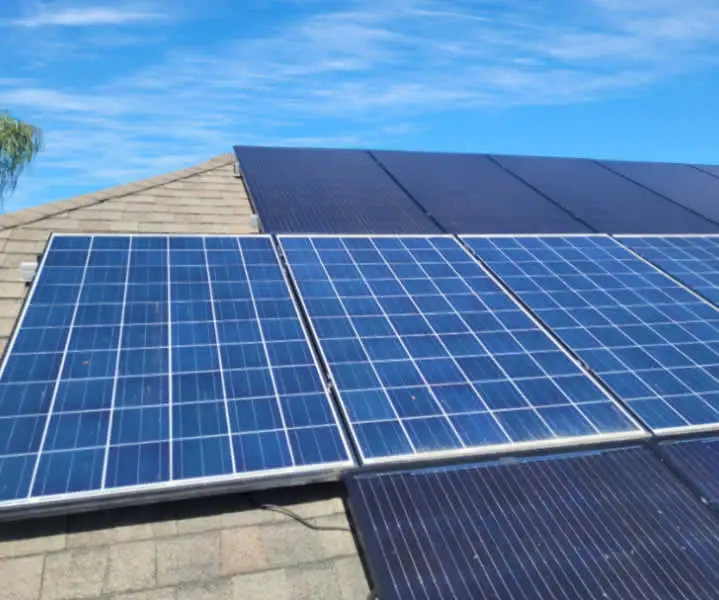 Roof with solar Panels
